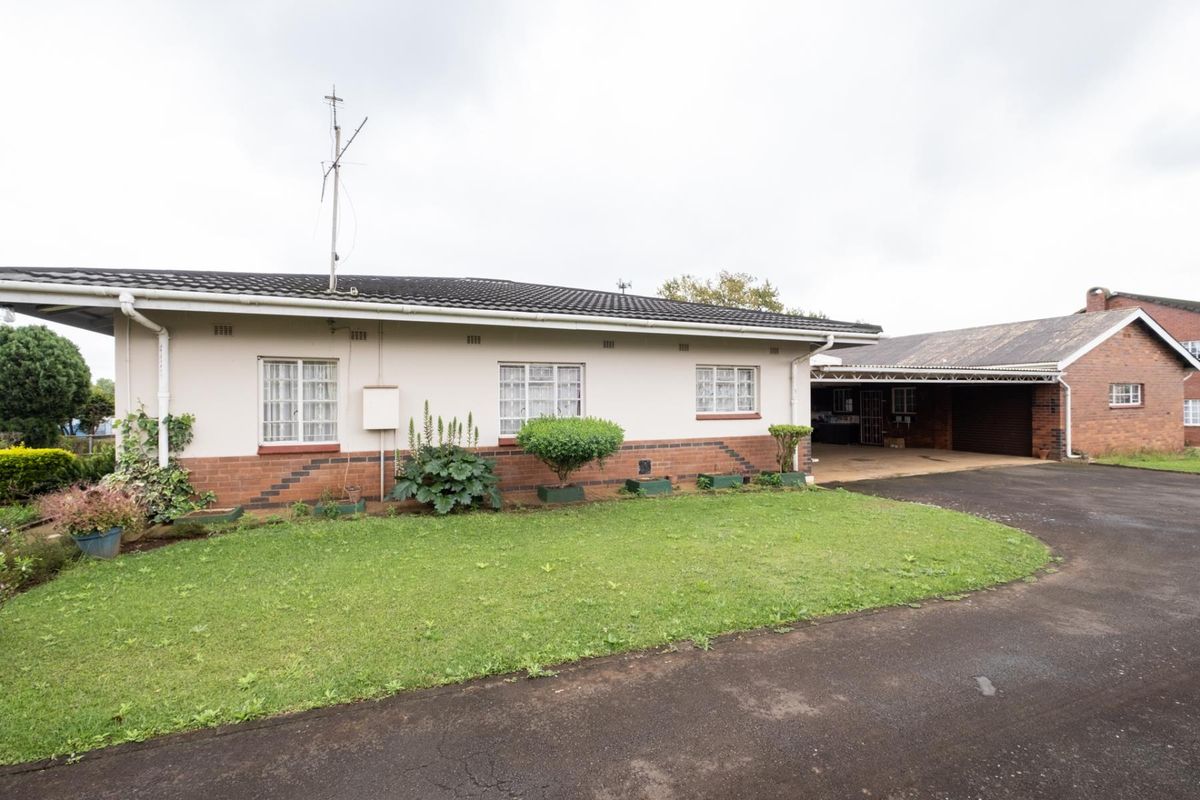 Charming 3-Bedroom Family Home with Outbuilding - Photo 4