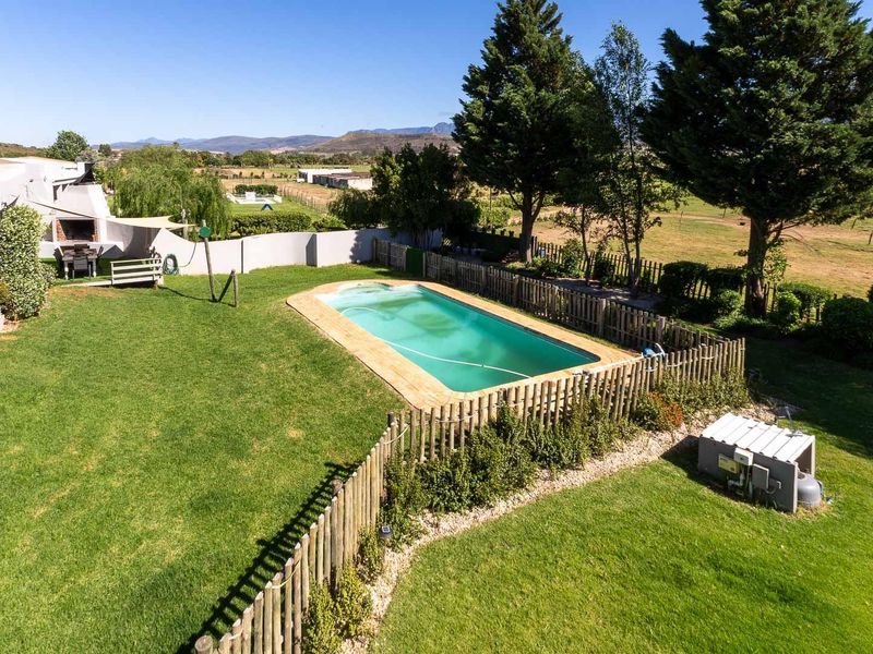 Small Holding with Operational Guest Accommodation and Irrigation outside Riversdal - Photo 2