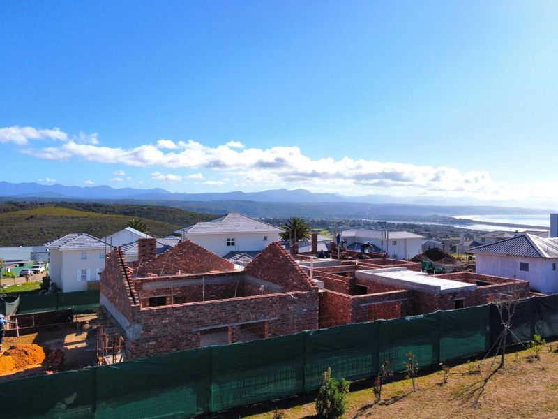 Brand New Luxury Home in Baron's View Private Estate - Photo 10