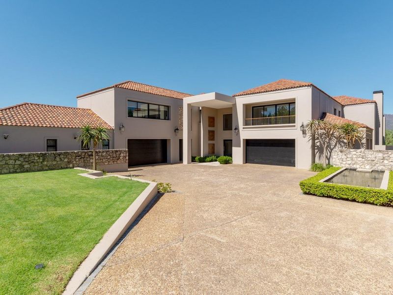 Two Exceptional Homes in One. The Height of Luxury in Winelands Estate, Paarl - Photo 2