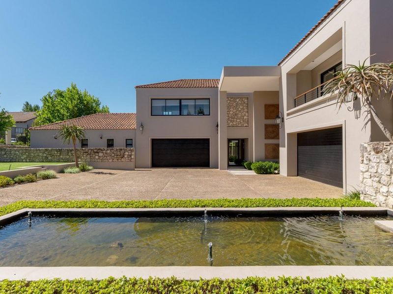 Two Exceptional Homes in One. The Height of Luxury in Winelands Estate, Paarl - Photo 3