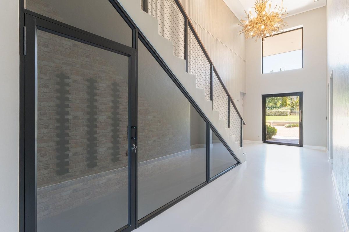 Two Exceptional Homes in One. The Height of Luxury in Winelands Estate, Paarl - Photo 5