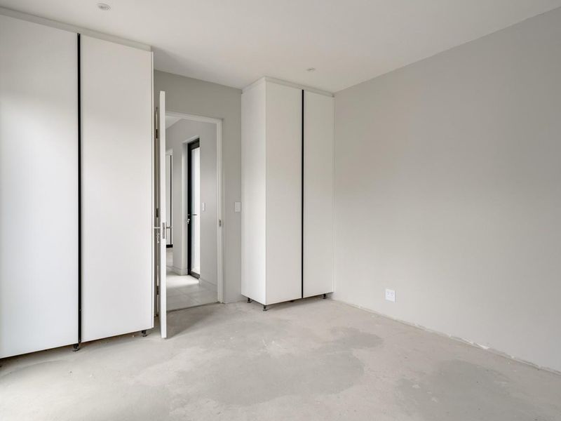 Exquisite Modern Luxury in the Heart of Bryanston - Photo 8