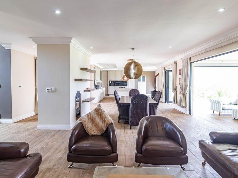 A Residence Defined by Luxury, Space & Endless Mountain Views - Photo 8