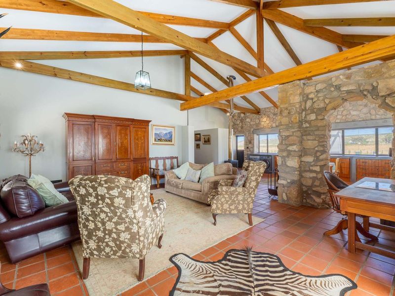 Lifestyle Farm with stylish house and bachelors flat between Riversdale and Still Bay - Photo 4