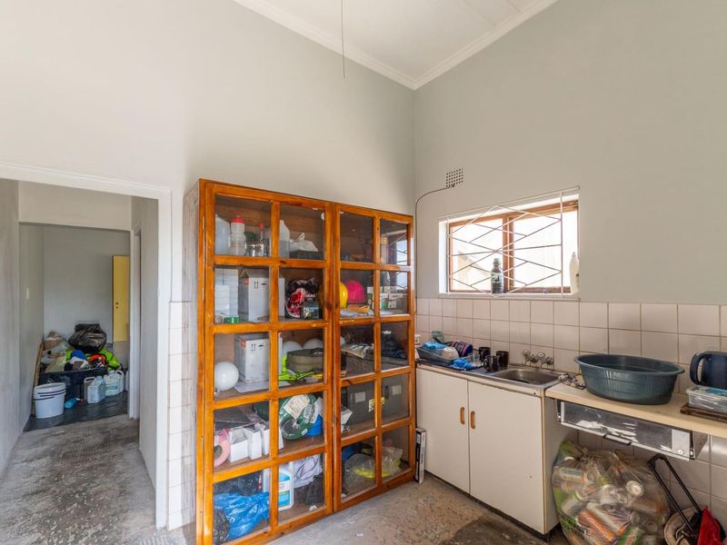 Stunning Commercial investment with the perfect address in Riversdale - Photo 9