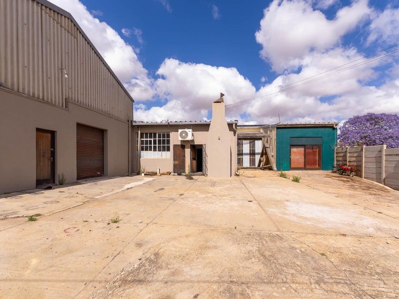 Stunning Commercial investment with the perfect address in Riversdale - Photo 8