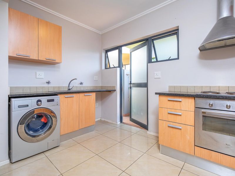 We are proud to present this home on a sole and exclusive mandate - Photo 3