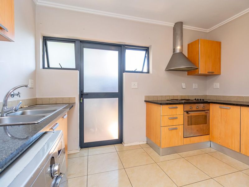 We are proud to present this home on a sole and exclusive mandate - Photo 2