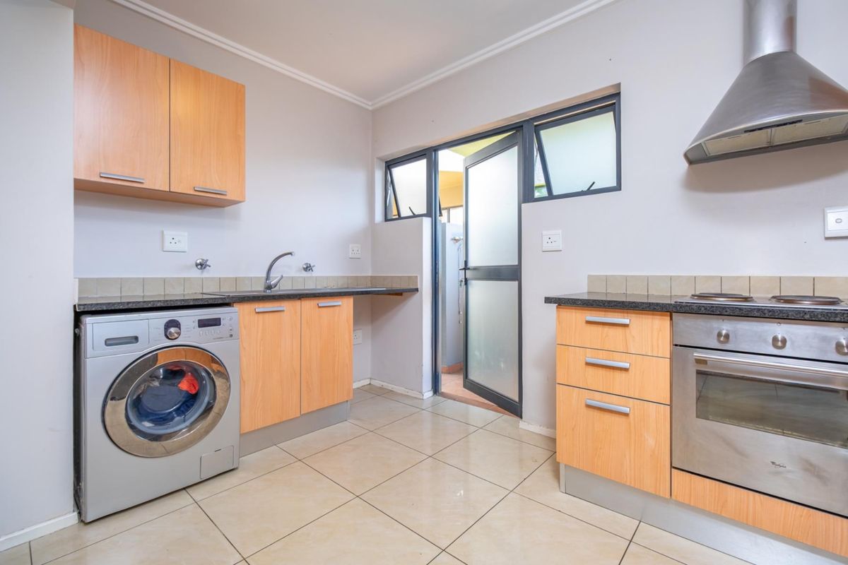 We are proud to present this home on a sole and exclusive mandate - Photo 3