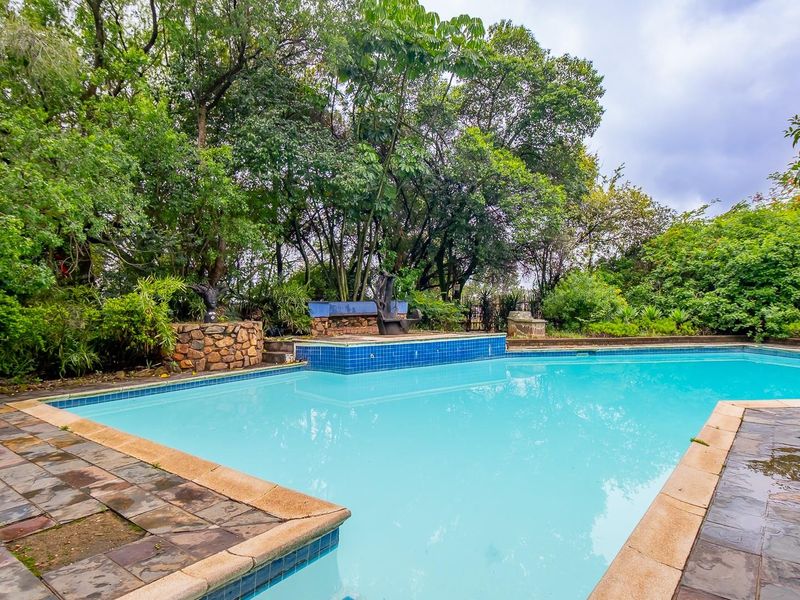 A Rare Artistic Space, Offering Flexibility, Serenity & Character - Photo 6