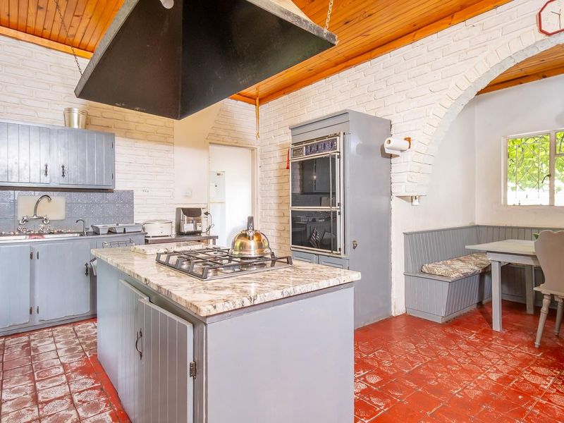 A Rare Artistic Space, Offering Flexibility, Serenity & Character - Photo 10