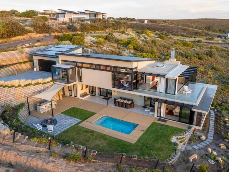 SIMPLY SENSATIONAL DESIGNER HOME - UBE MOD WITH JAW DROPPING VIEWS - Photo 3