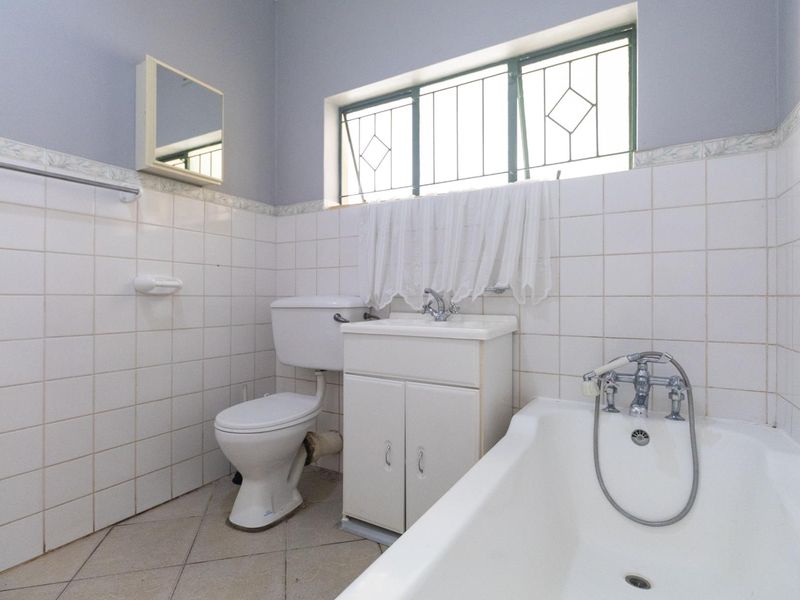Charming Central Town Property with Massive Stand - Photo 9