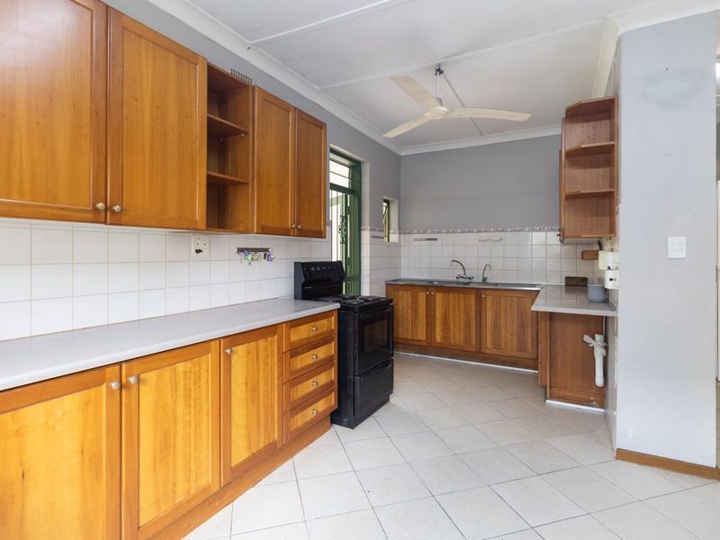 Charming Central Town Property with Massive Stand - Photo 6