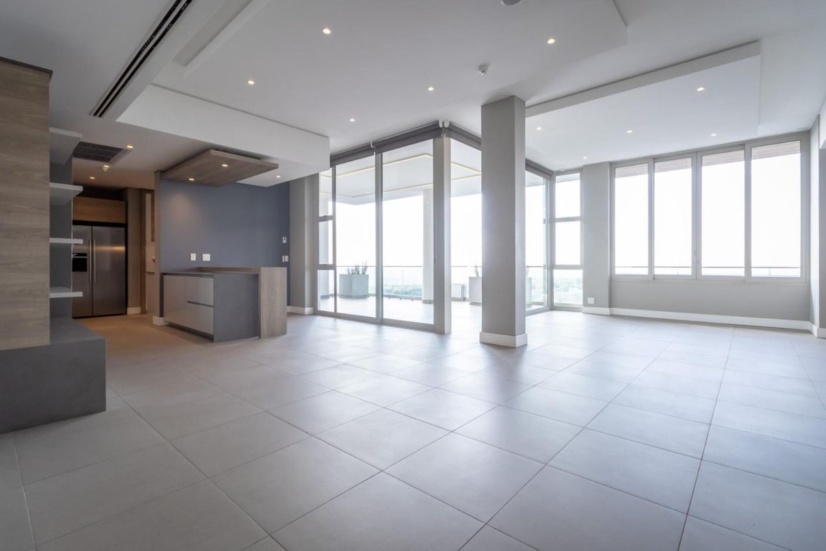 Sophisticated living above the City; 3-Bedrooms and 3-receptions in Rosebank CBD with amazing views! - Photo 2