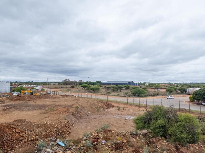 Strategically Positioned Industrial Stand - N1 Industrial Park - Photo 3