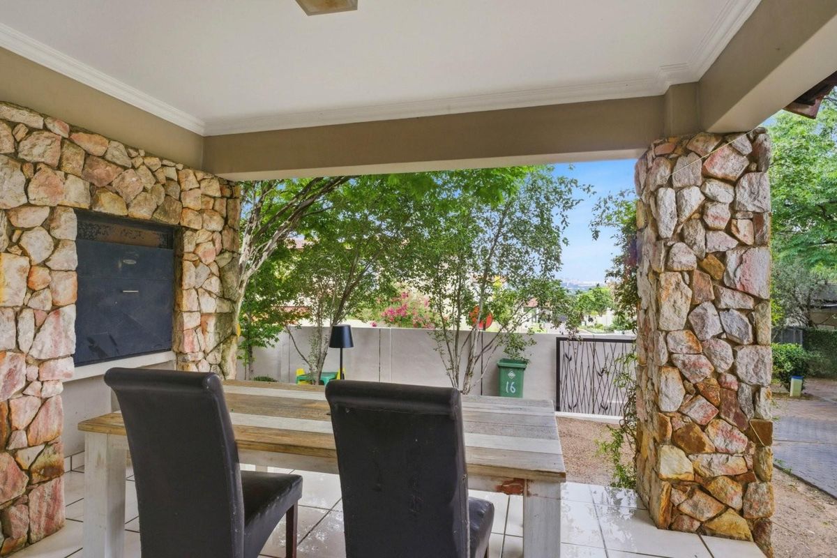 Modern 3-Bed, 2.5-Bath Double-Storey Cluster in Secure Bramble Bush Estate - Photo 4