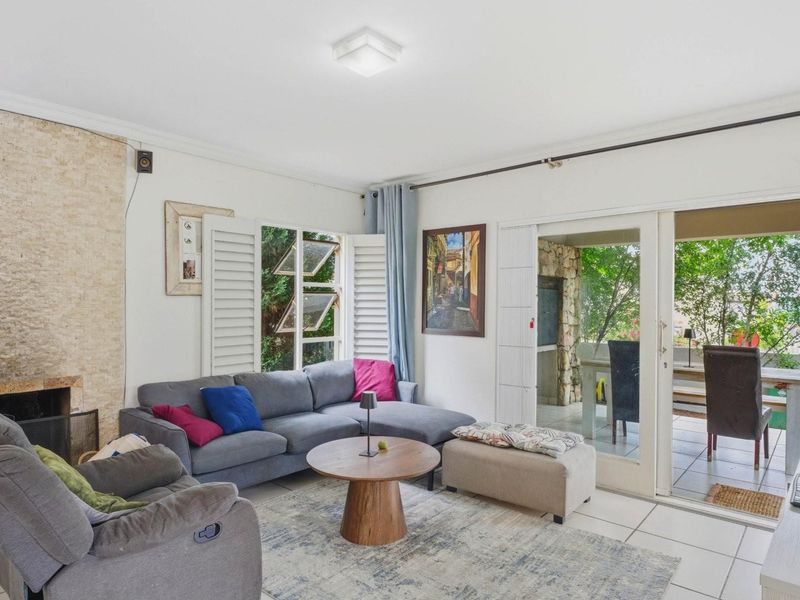 Modern 3-Bed, 2.5-Bath Double-Storey Cluster in Secure Bramble Bush Estate - Photo 3