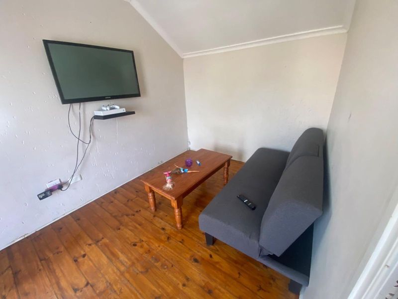 Modern Double-Storey Home in the Exclusive Broadacres Estate - Photo 8