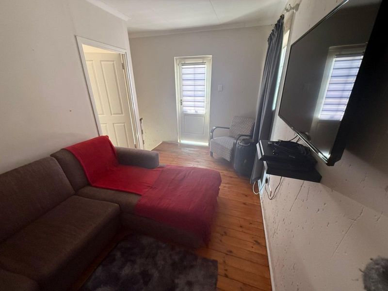 Modern Double-Storey Home in the Exclusive Broadacres Estate - Photo 9