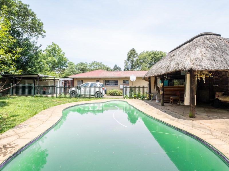 A Spacious Family Home with additional Flat, Full of Potential in Merrivale - Photo 10