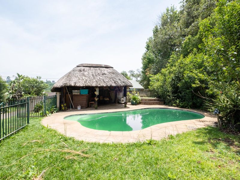 A Spacious Family Home with additional Flat, Full of Potential in Merrivale - Photo 9