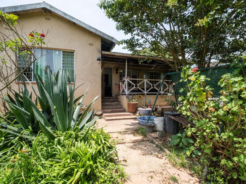 A Spacious Family Home with additional Flat, Full of Potential in Merrivale - Photo 6