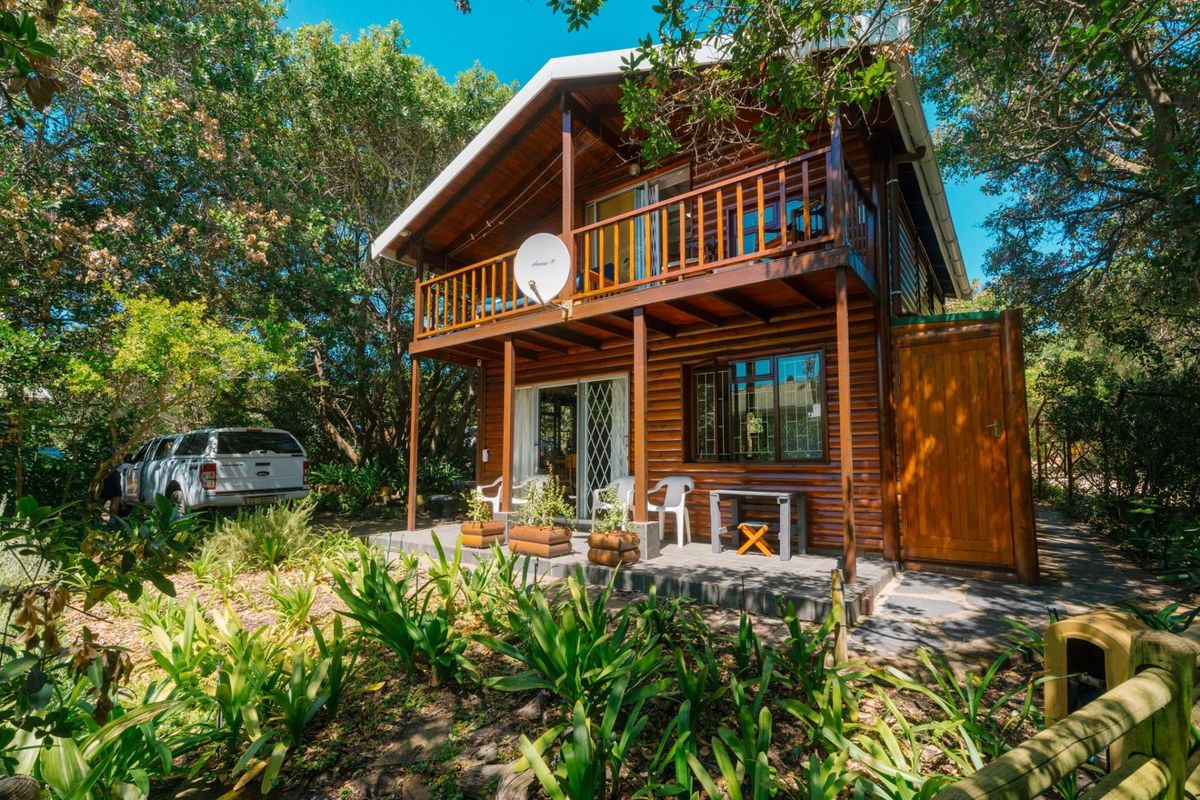 Brand new on the Market!  Wood Cabin Retreat in Nature Reserve • Lagoon, Beach Lifestyle, Hermanus - Photo 4