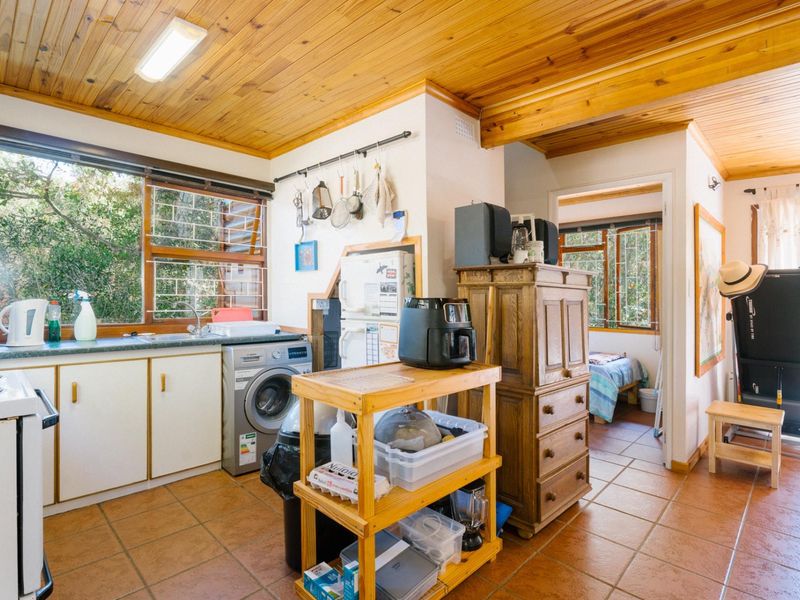 Wood Cabin Retreat in Nature Reserve • Lagoon, Beach Lifestyle, Hermanus - Photo 9