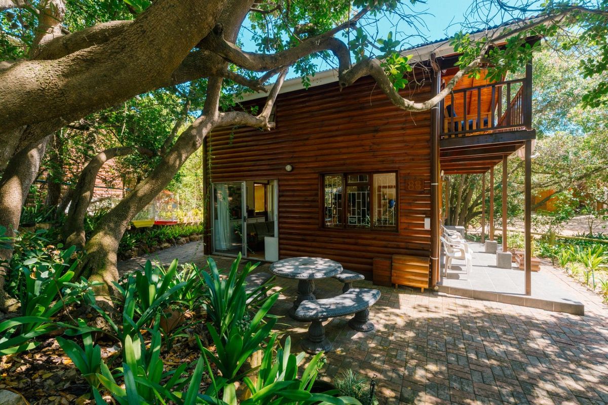 Wood Cabin Retreat in Nature Reserve • Lagoon, Beach Lifestyle, Hermanus - Photo 5