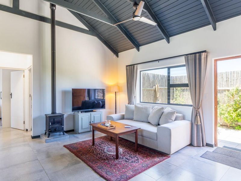 Also want to live in heaven?  Then buy property in beautiful Betty's Bay - Photo 10