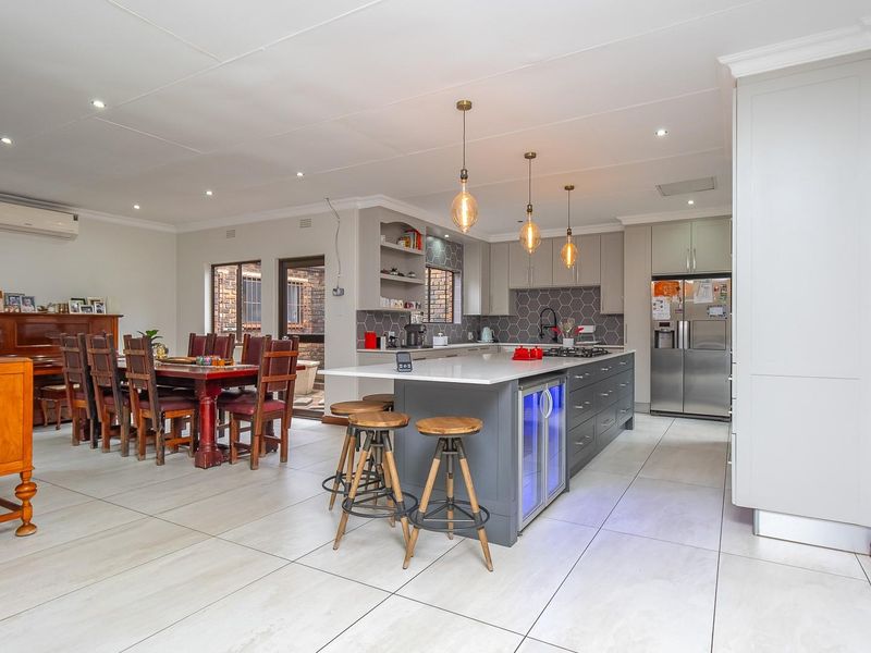 Your dream home awaits you - Photo 3