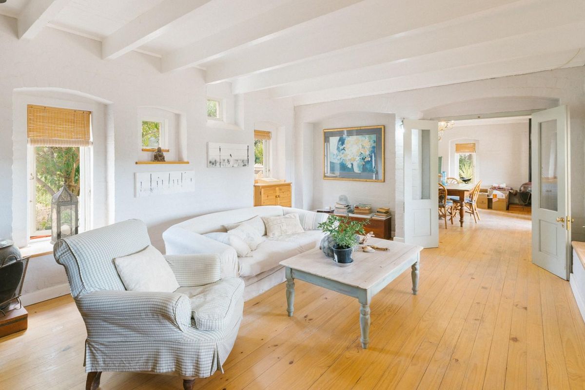 Character Home For Sale In Magical McGregor. - Photo 3