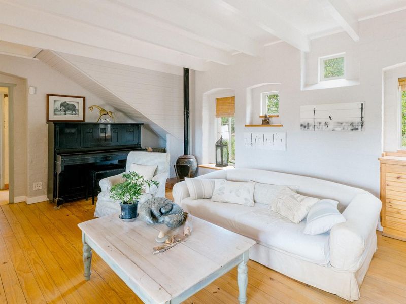 Character Home For Sale In Magical McGregor. - Photo 4