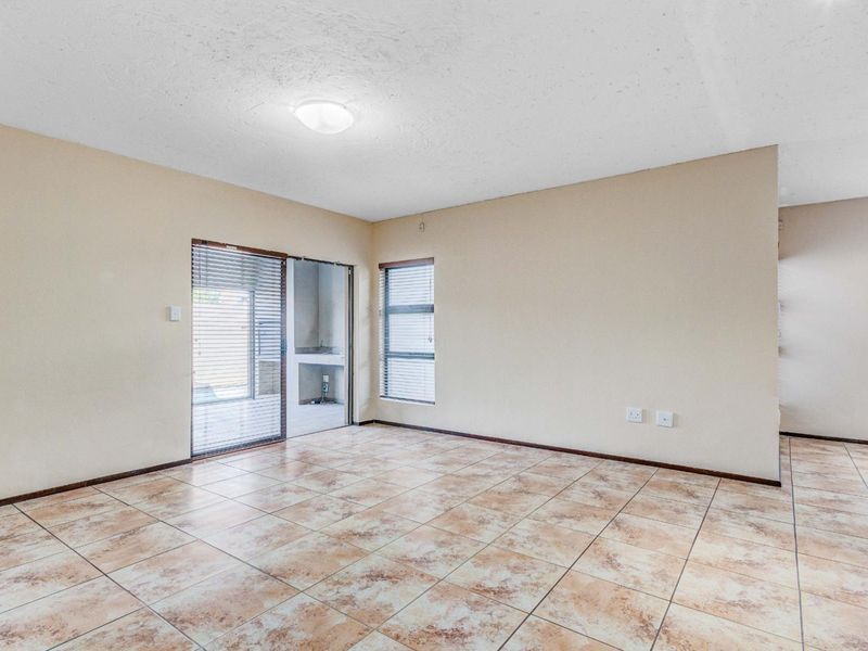 Income from Day One: Tenanted with Guaranteed returns - Photo 3