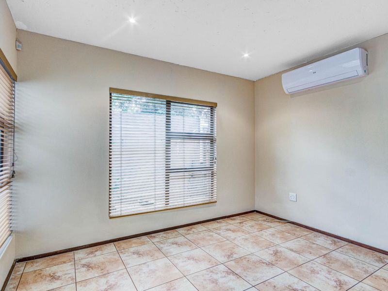 Income from Day One: Tenanted with Guaranteed returns - Photo 10