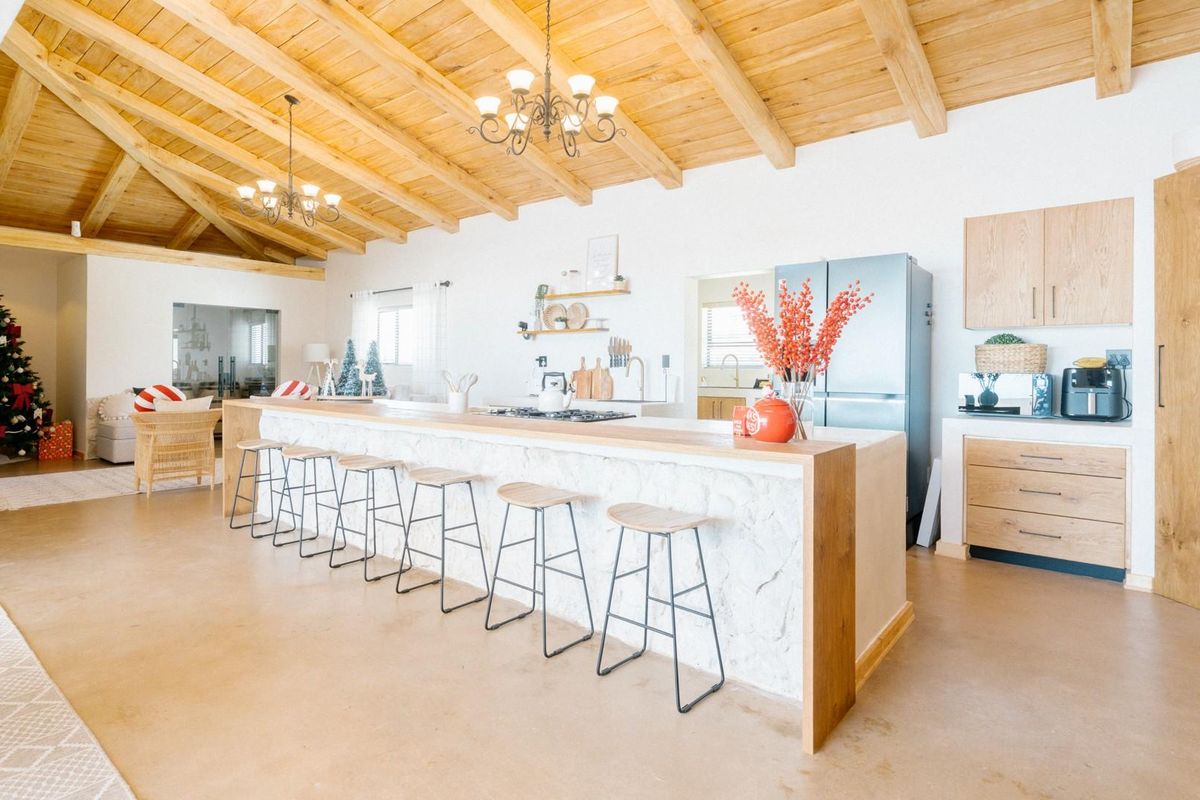 A Breath-Taking Masterpiece in Prestigious Upper Myburgh Park - Photo 3