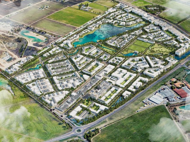 Spacious Winelands living shaped by light, flow, and thoughtful design - Photo 10