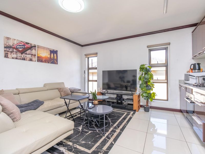 Smart, Stylish and Fun - 1-Bed Palm View Estate - Photo 4