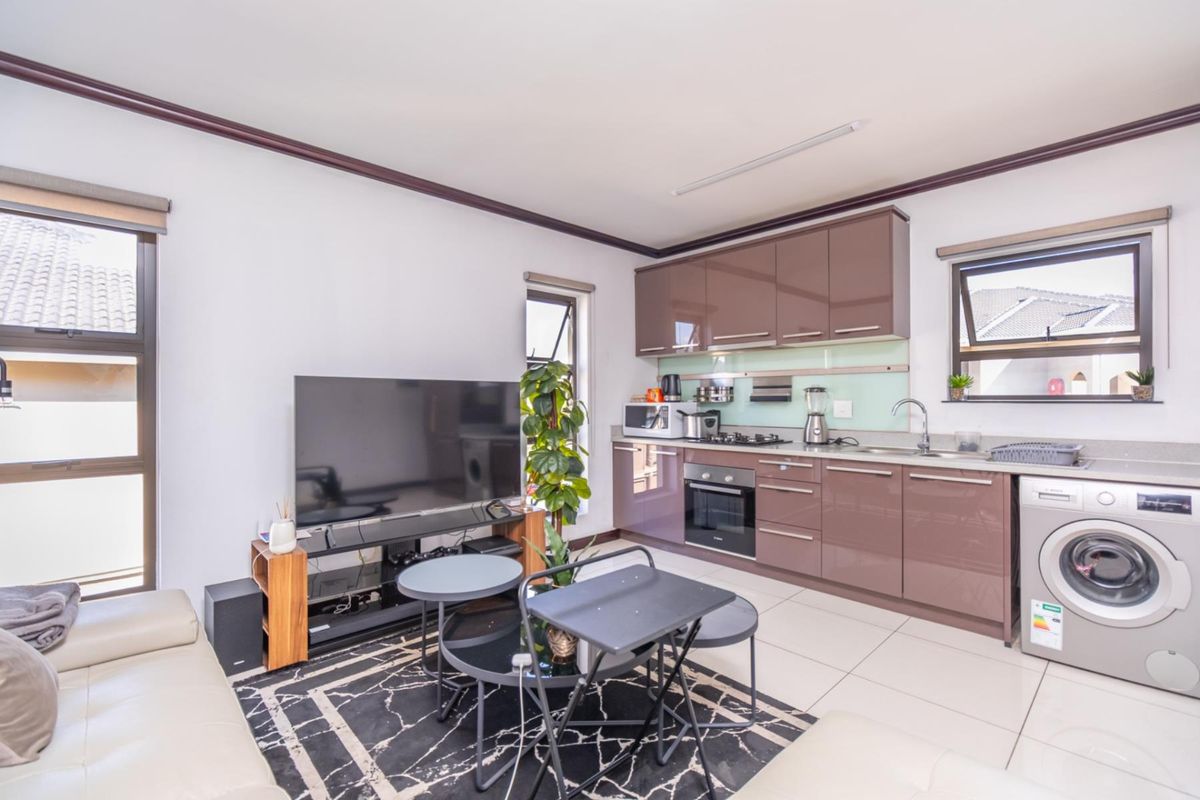 Smart, Stylish and Fun - 1-Bed Palm View Estate - Photo 5