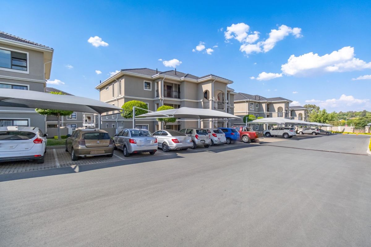Smart, Stylish and Fun - 1-Bed Palm View Estate - Photo 2