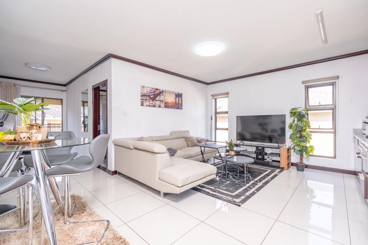Smart, Stylish and Fun - 1-Bed Palm View Estate - Photo 3