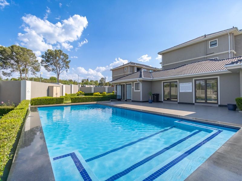 Smart, Stylish and Fun - 1-Bed Palm View Estate - Photo 1