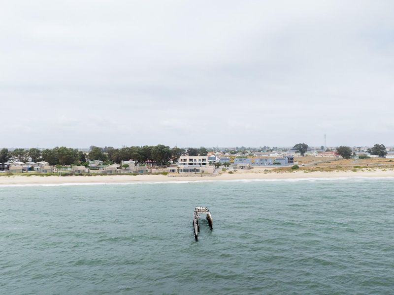 Prime Beachfront Boutique Hotel and Restaurant - Laaiplek, West Coast - Photo 2