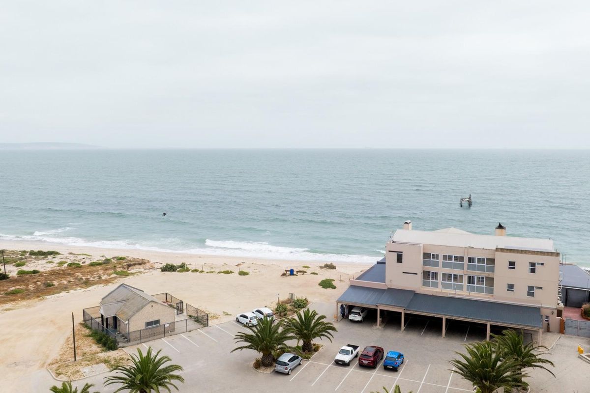 Prime Beachfront Boutique Hotel and Restaurant - Laaiplek, West Coast - Photo 3