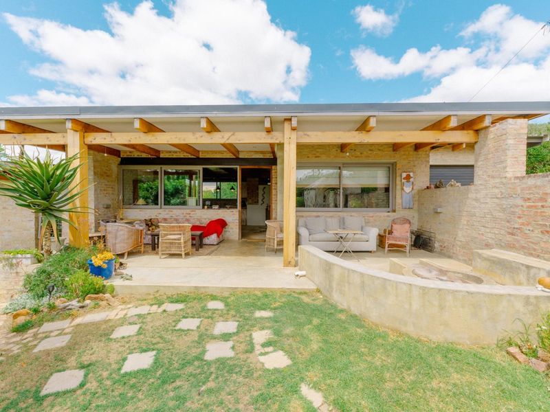 Contemporary Living in Harmony with Nature  -- Napier, Cape Agulhas R3m - Photo 3