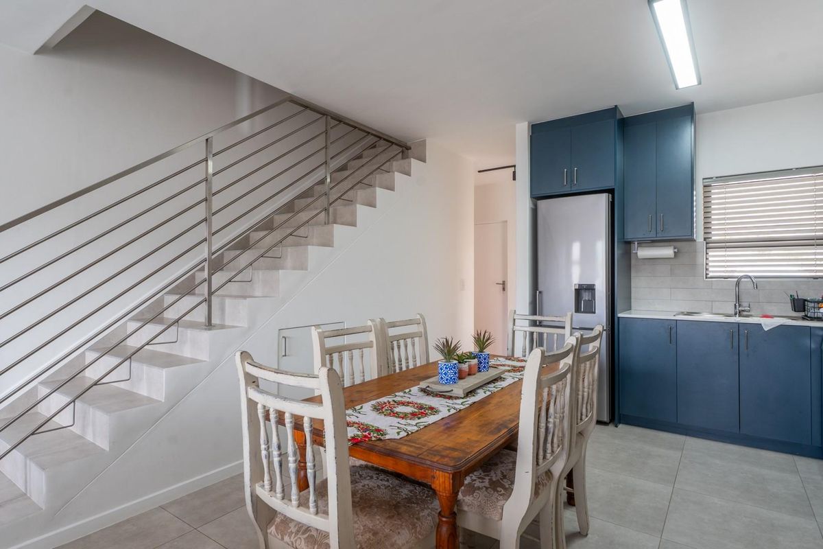 Modern 3-Bedroom Duplex in Honeydew Country Estate for Sale - Photo 4