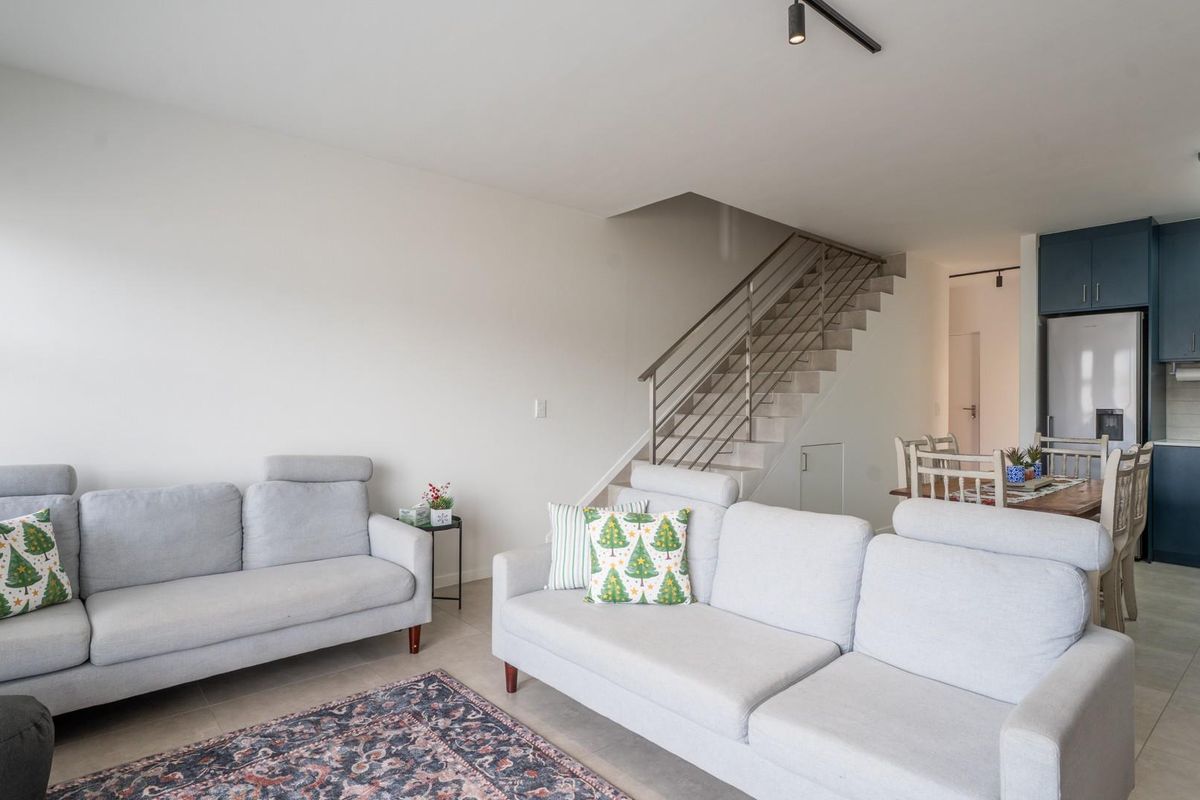 Modern 3-Bedroom Duplex in Honeydew Country Estate for Sale - Photo 3