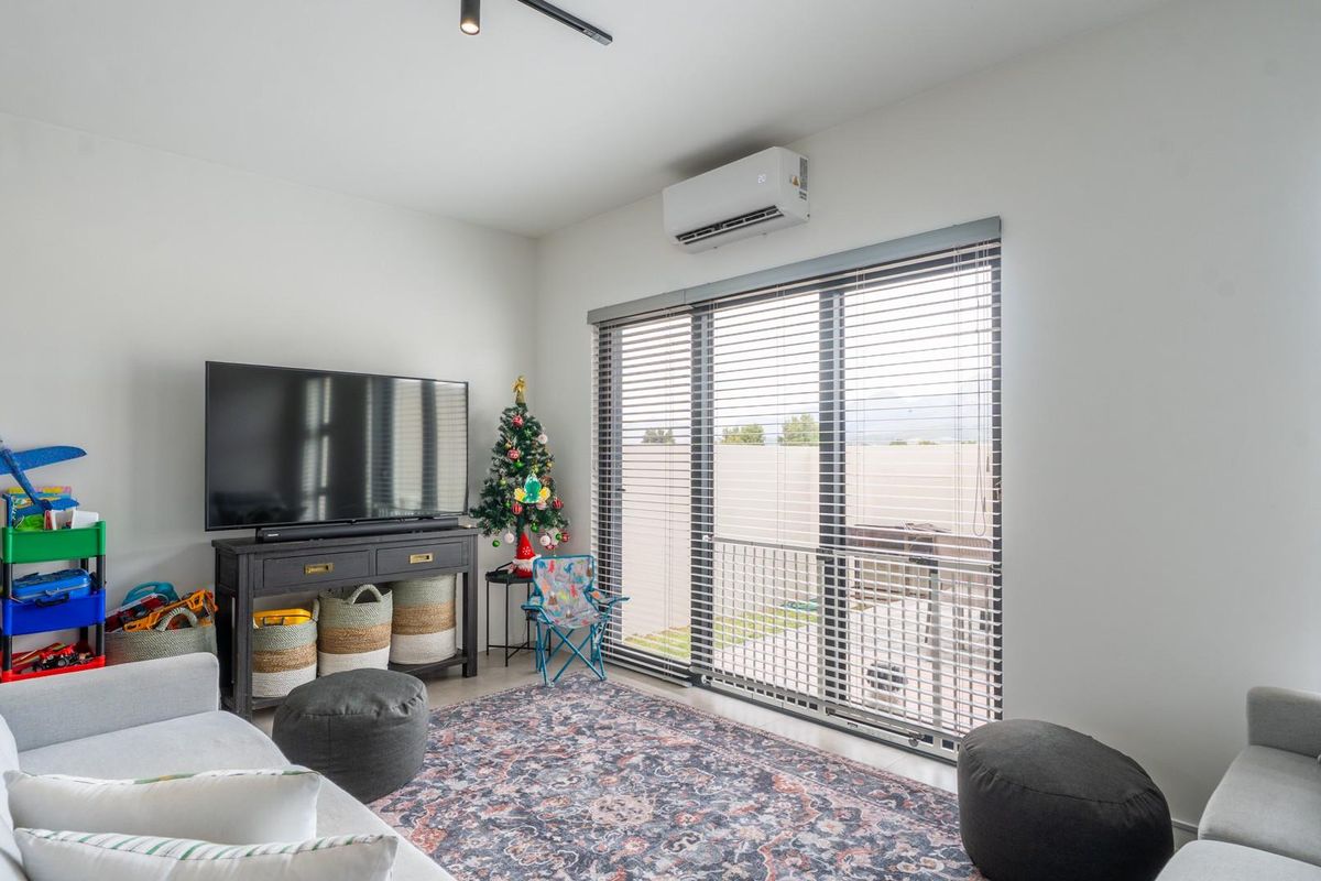 Modern 3-Bedroom Duplex in Honeydew Country Estate for Sale - Photo 2